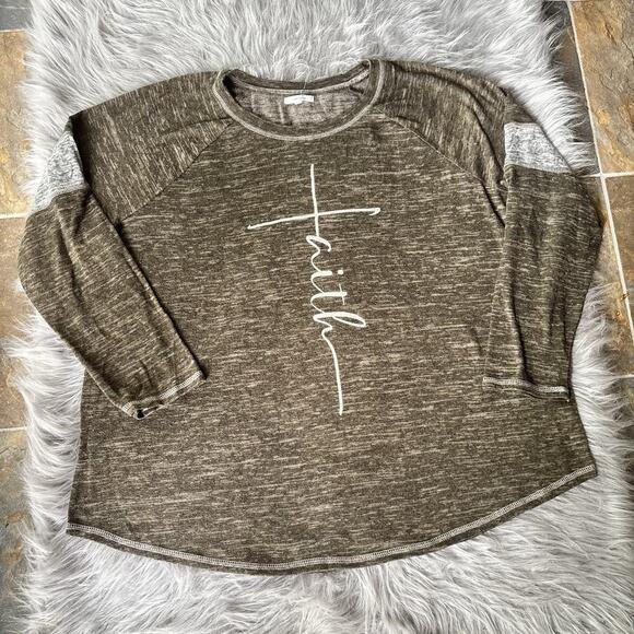 Maurices Tops - Maurices Top "FAITH" Heathered Green Gray Shirt Sz 2 XL Casual Autumn Fall Cozy
